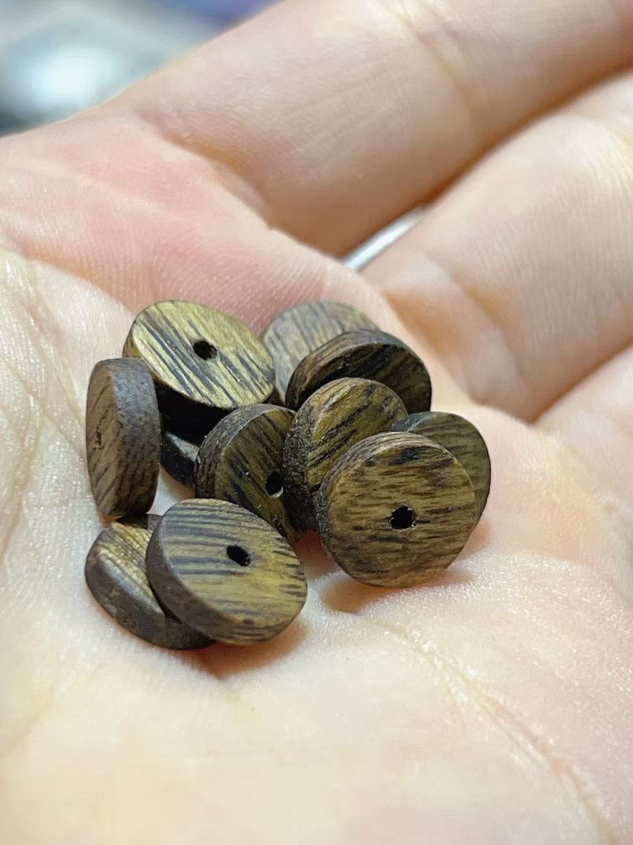 沉香药片珠
